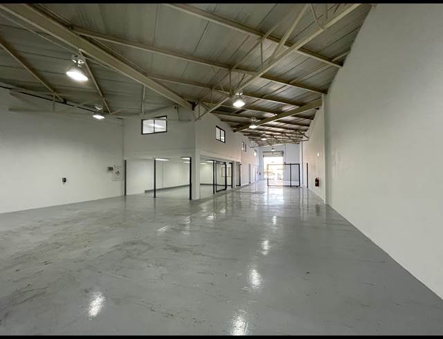 613M² WAREHOUSE TO LET IN HALFWAY HOUSE