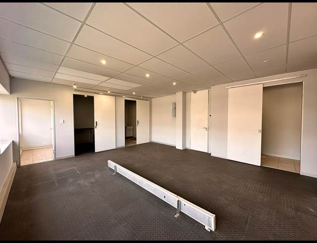 118M² OFFICE TO LET IN ROSEBANK