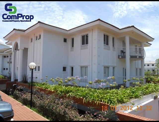 450M² OFFICE TO LET IN LA LUCIA
