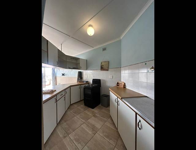 2 BEDROOM PROPERTY TO RENT IN MANABA BEACH