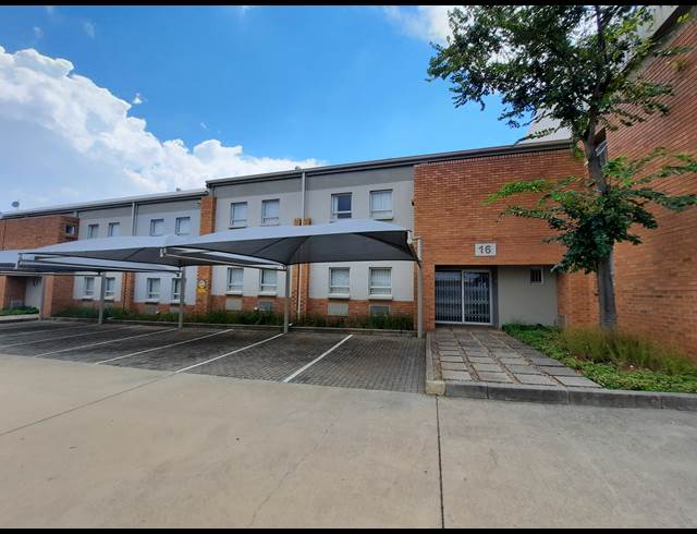 550M² WAREHOUSE TO LET IN STORMILL