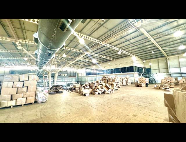 6,902M² WAREHOUSE TO LET IN SPRINGFIELD
