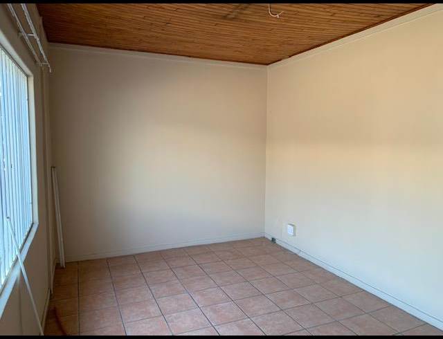 245M² WORKSHOP TO LET IN ROCKY DRIFT