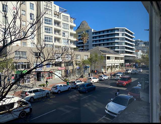 188M² RETAIL TO LET IN SEA POINT
