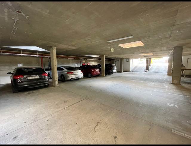 308.50M² OFFICE TO LET IN PARKHURST