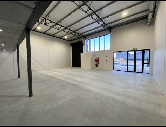 280M² WAREHOUSE TO LET IN STONEWOOD SECURITY ESTATE