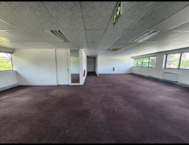 313M² OFFICE TO LET IN RANDJESPARK