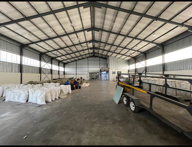 2,448M² WAREHOUSE TO LET IN GLEN AUSTIN AH