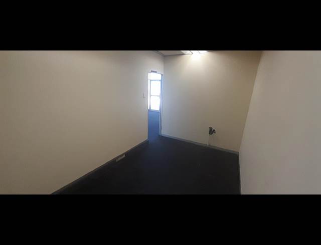 224M² OFFICE TO LET IN NORTH BEACH