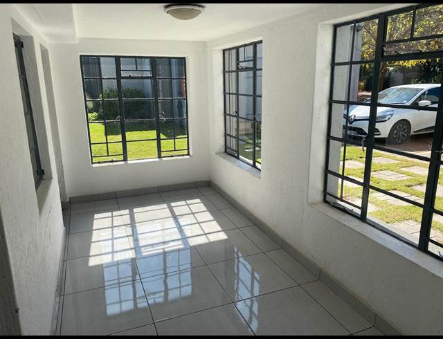120M² OFFICE TO LET IN NORTHMEAD