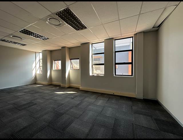 93.50M² OFFICE TO LET IN HIGHVELD TECHNOPARK