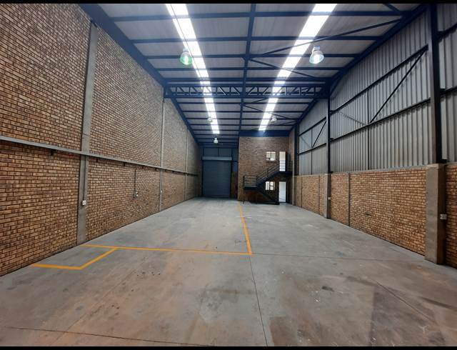 287M² WAREHOUSE TO LET IN STORMILL