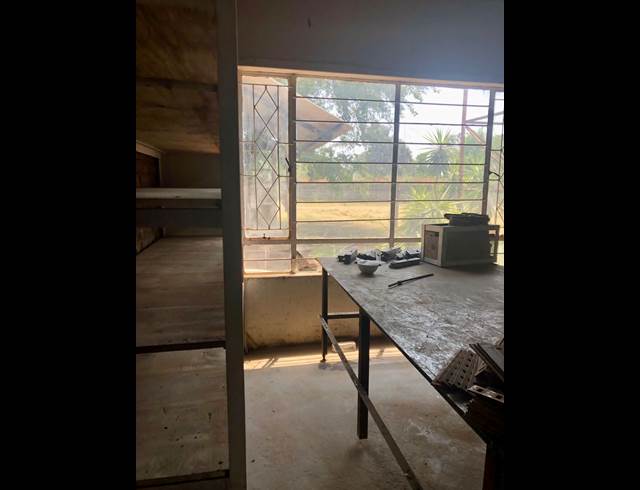 242M² WAREHOUSE TO LET IN BREDELL