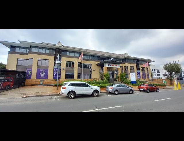 284M² OFFICE TO LET IN EDENBURG