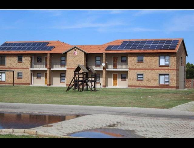 2 BEDROOM PROPERTY TO RENT IN LA HOFF