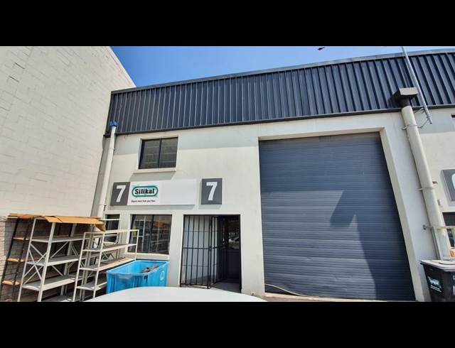275M² WAREHOUSE TO LET IN AIRPORT INDUSTRIA