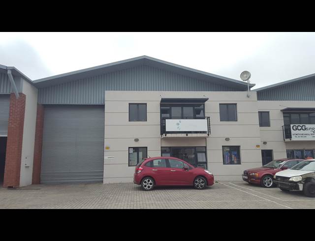370M² FACTORY TO LET IN SAXON INDUSTRIAL