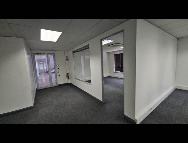 INDUSTRIAL PROPERTY TO RENT IN LINBRO PARK