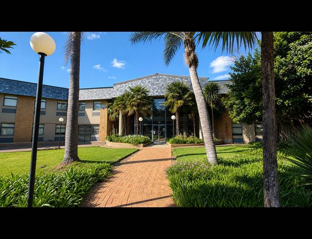 50M² OFFICE TO LET IN MEADOWDALE