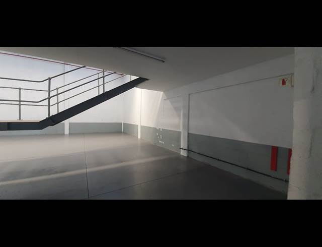 400M² WAREHOUSE TO LET IN AIRPORT INDUSTRIA