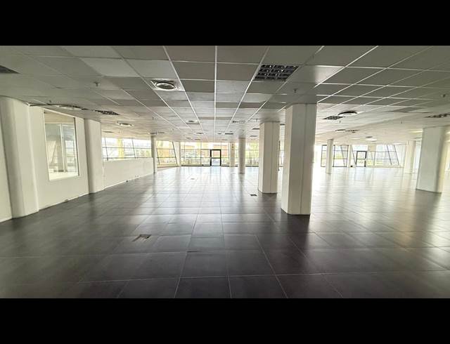 2,248M² SHOWROOM TO LET IN UMGENI BUSINESS PARK