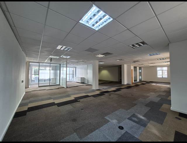 933M² OFFICE TO LET IN ILLOVO