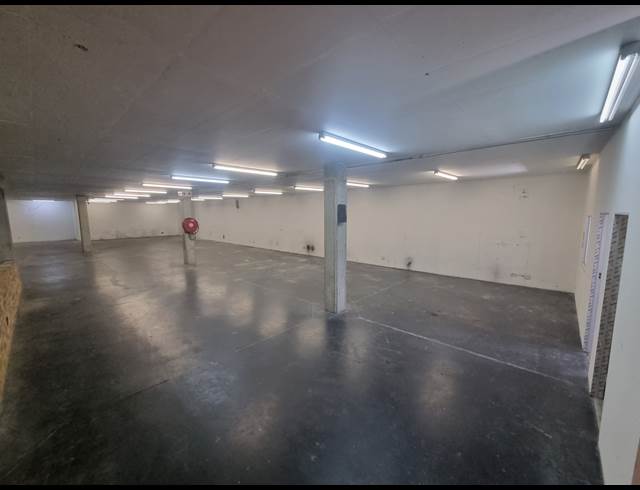 512M² WAREHOUSE TO LET IN ORMONDE