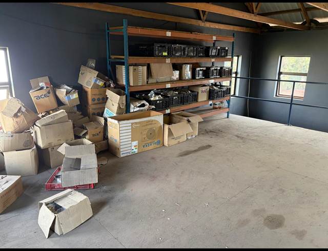 829M² WAREHOUSE TO LET IN CITY DEEP