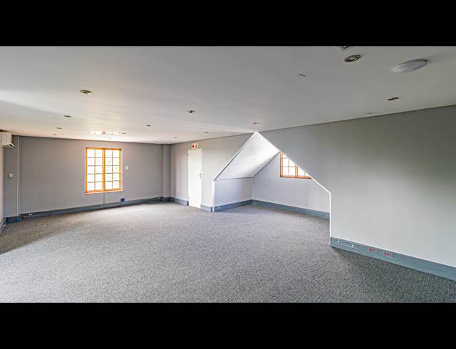 1,702M² OFFICE TO LET IN KENSINGTON B