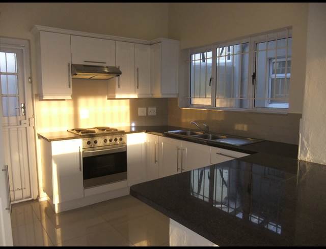 2 bed property to rent in OBSERVATORY