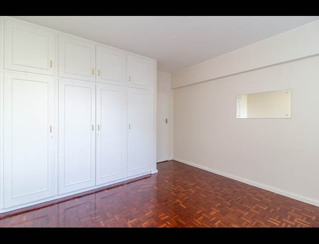 2 BEDROOM APARTMENT RENTED IN SEA POINT