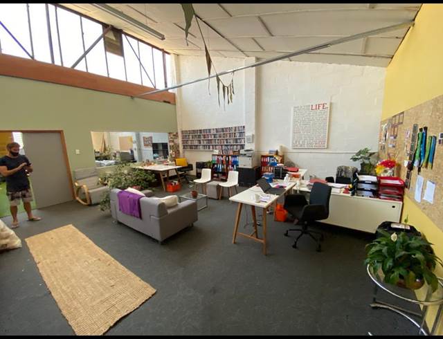 346M² WAREHOUSE RENTED IN PAARDEN EILAND