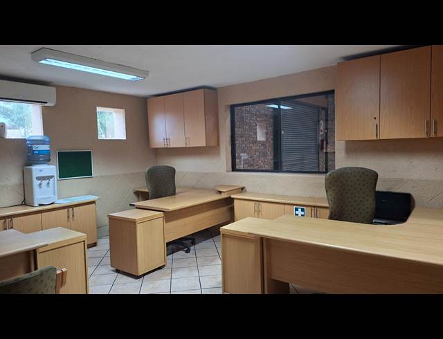 1,011M² WAREHOUSE TO LET IN NELSPRUIT INDUSTRIAL