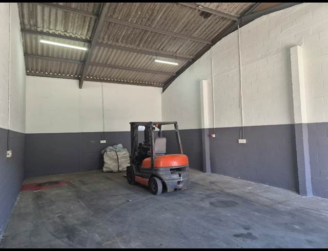 255M² WAREHOUSE TO LET IN BLACKHEATH INDUSTRIAL