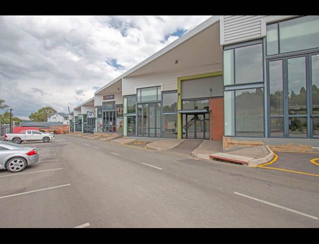 347M² RETAIL TO LET IN OLIVEDALE