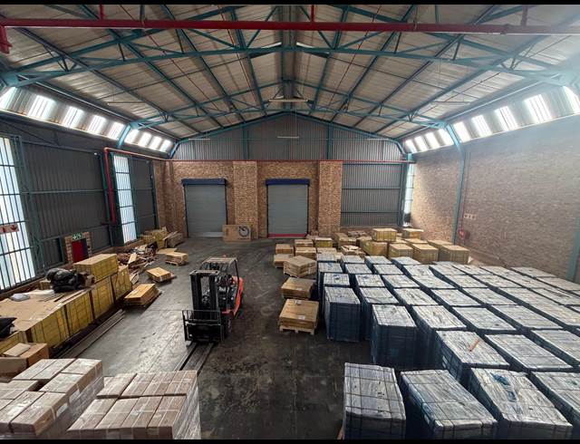 818M² WAREHOUSE TO LET IN RANDJESPARK