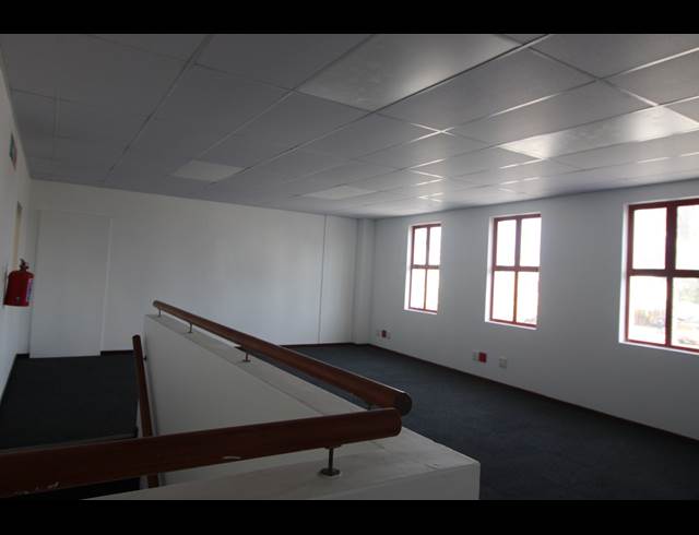 330M² WAREHOUSE TO LET IN KILLARNEY GARDENS