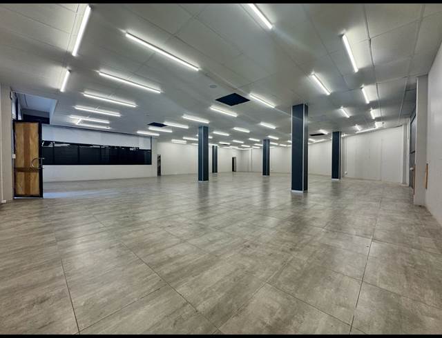 400M² RETAIL TO LET IN VERULAM RURAL