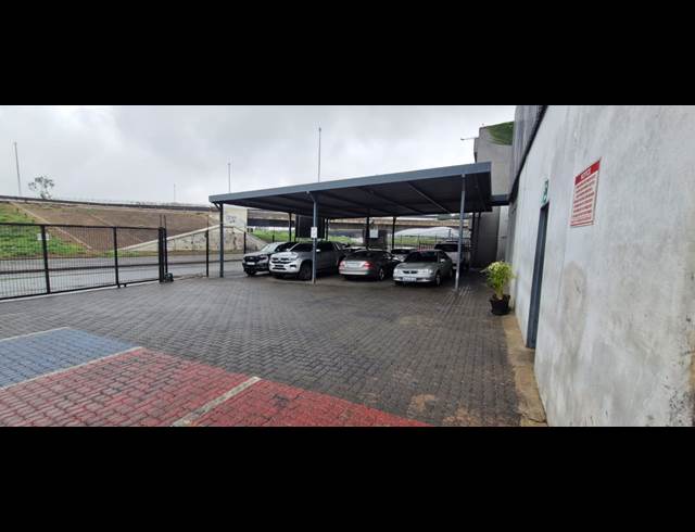 3,029M² WAREHOUSE TO LET IN CITY & SUBURBAN