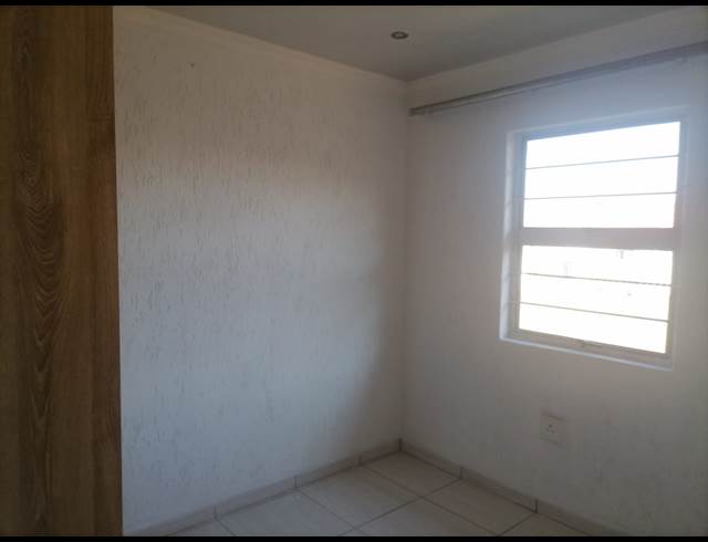 3 bed property to rent in STRUBENVALE