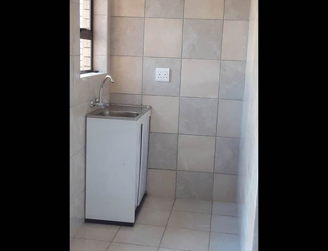 1 bed property to rent in DEVLAND