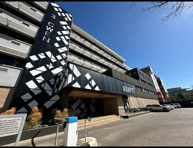 692M² OFFICE TO LET IN SANDTON CENTRAL