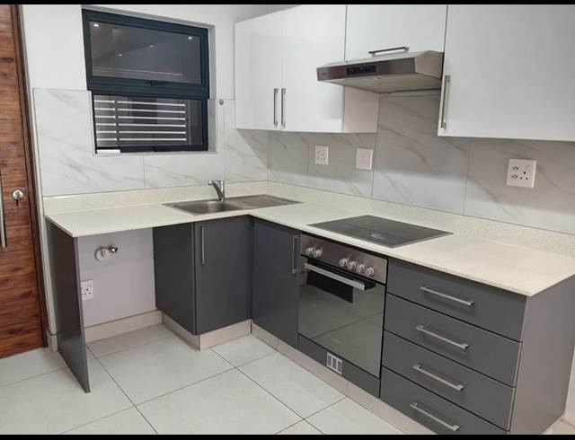 2 BEDROOM APARTMENT TO LET IN UMHLANGA RIDGE