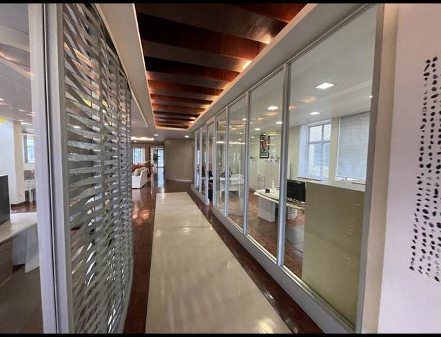 827M² OFFICE TO LET IN GARDENS