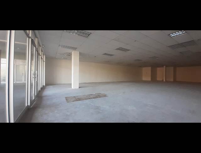 95M² OFFICE TO LET IN MAGALIESKRUIN