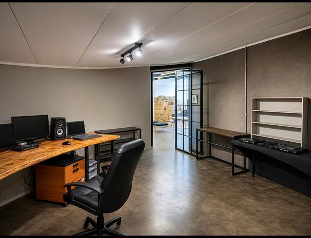 248M² OFFICE TO LET IN BRAAMFONTEIN WERF