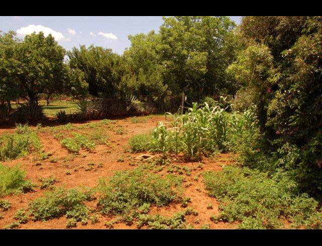 3 bed property to rent in WILLOW PARK MANOR