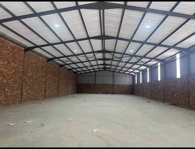 816M² WAREHOUSE TO LET IN JOHANNESBURG CENTRAL