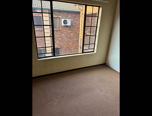 2 BEDROOM APARTMENT TO LET IN SONNEVELD