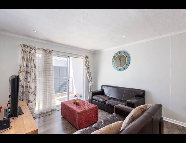 2 BEDROOM APARTMENT TO LET IN TYGER WATERFRONT